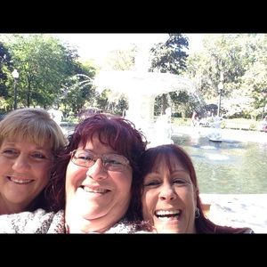 Meet your Posher, Debbie